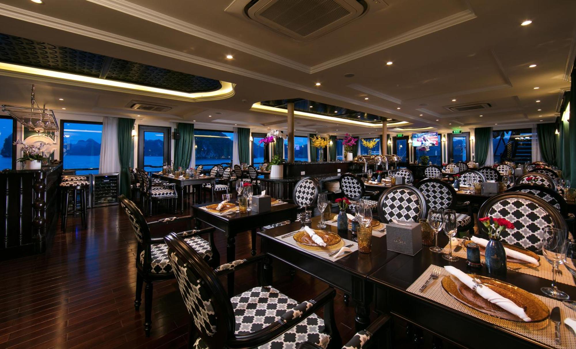 Genesis Luxury Regal Cruises Hotel ฮาลอง ภายนอก รูปภาพ